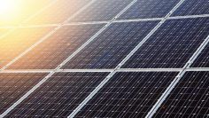 coche solar y sus paneles solares