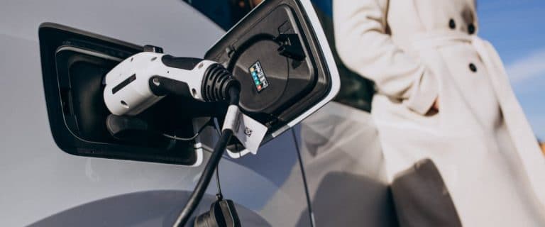 Cómo cargar un coche eléctrico de forma sencilla